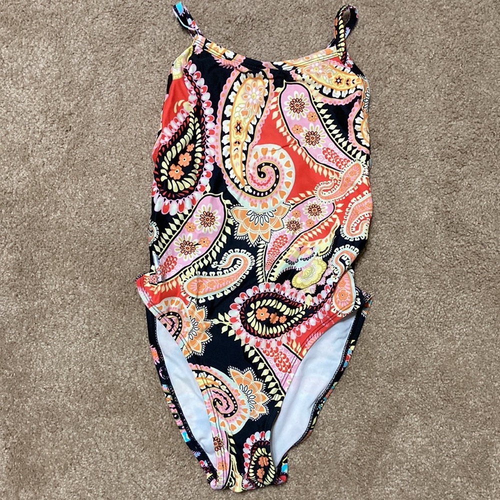 Athletic swimsuit